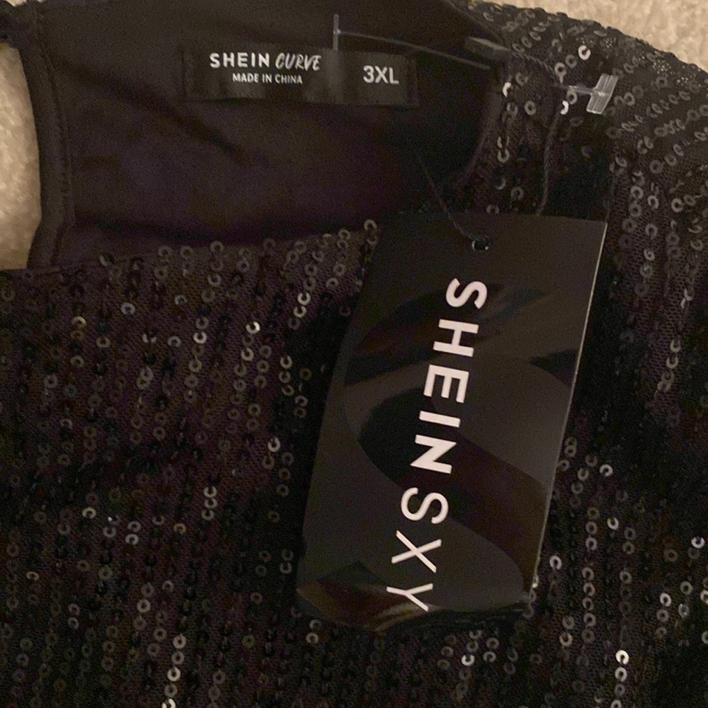 Shein Curve NWT sequin shorts and top - Picture 4 of 8